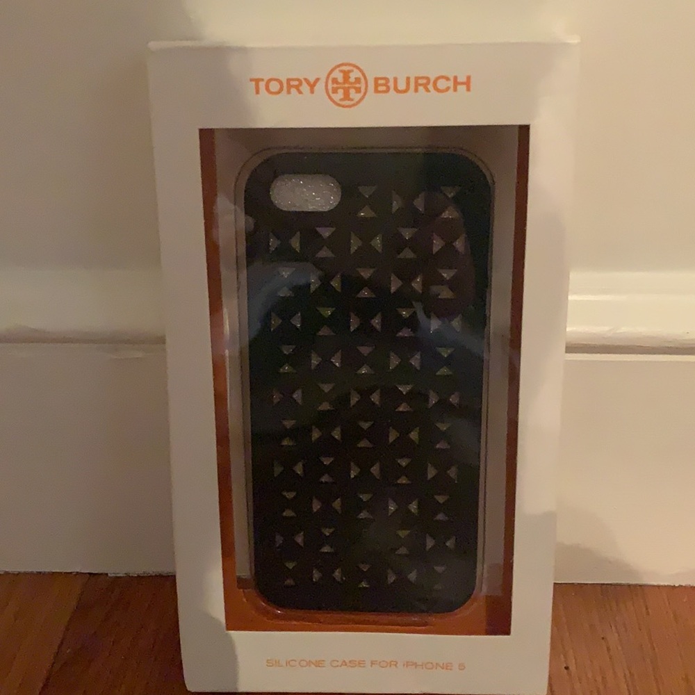 Tory Burch iPhone 5 case. Black rubber pattern.
